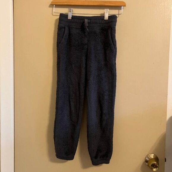 Gray Gap Fleece Pants - Picture 2 of 3